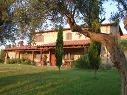 Casale Farnesiana Country House B&B